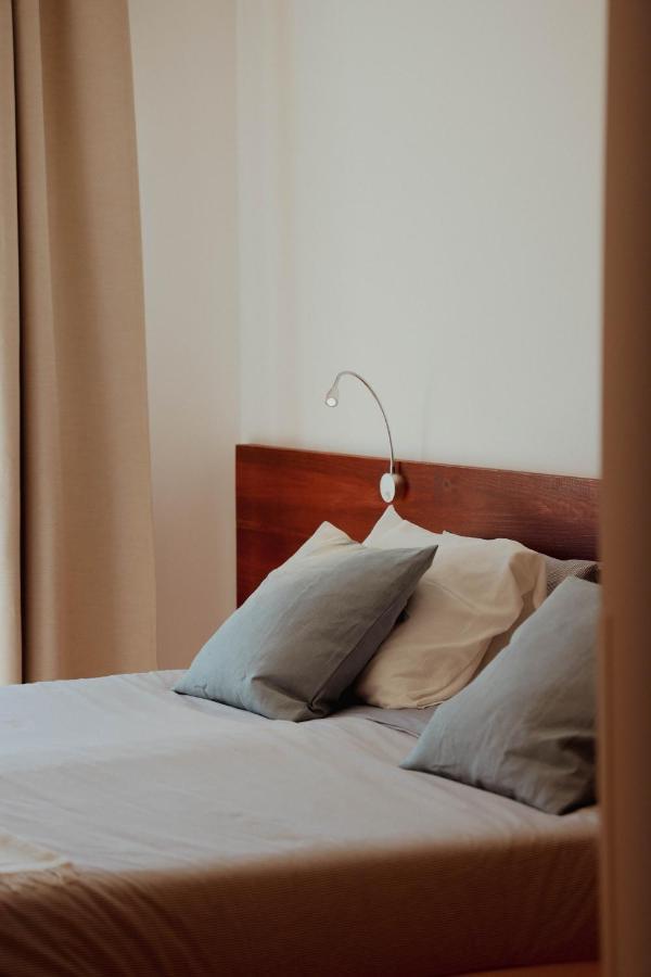 Bed and Breakfast Wellnesshouse Atouguia Da Baleia Exterior foto