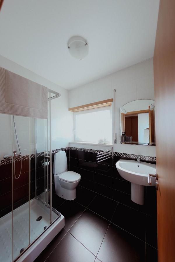 Bed and Breakfast Wellnesshouse Atouguia Da Baleia Exterior foto
