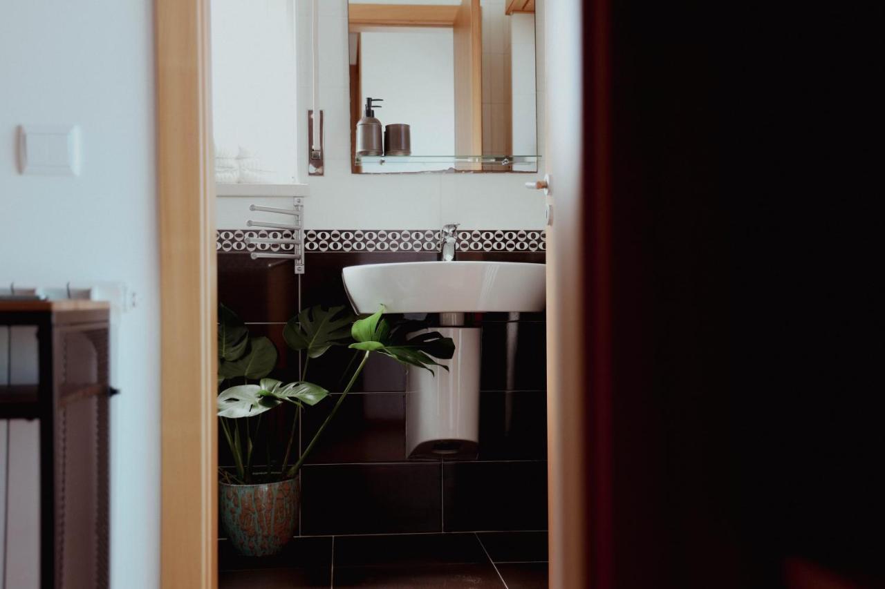 Bed and Breakfast Wellnesshouse Atouguia Da Baleia Exterior foto
